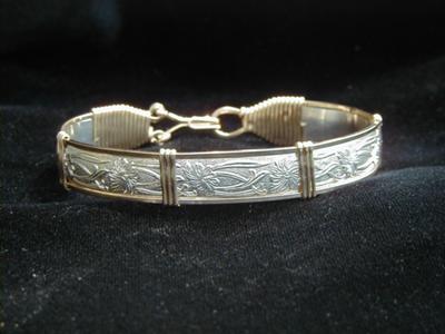 Gold & Silver Pattern Wire Bracelet